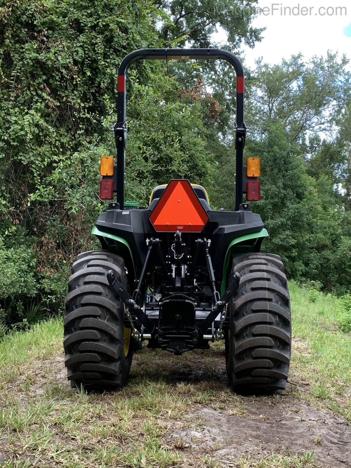 2020 John Deere 3032E Image 7