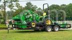 2020 John Deere 3038E TRACTOR TRAILER PACKAGE Image 2