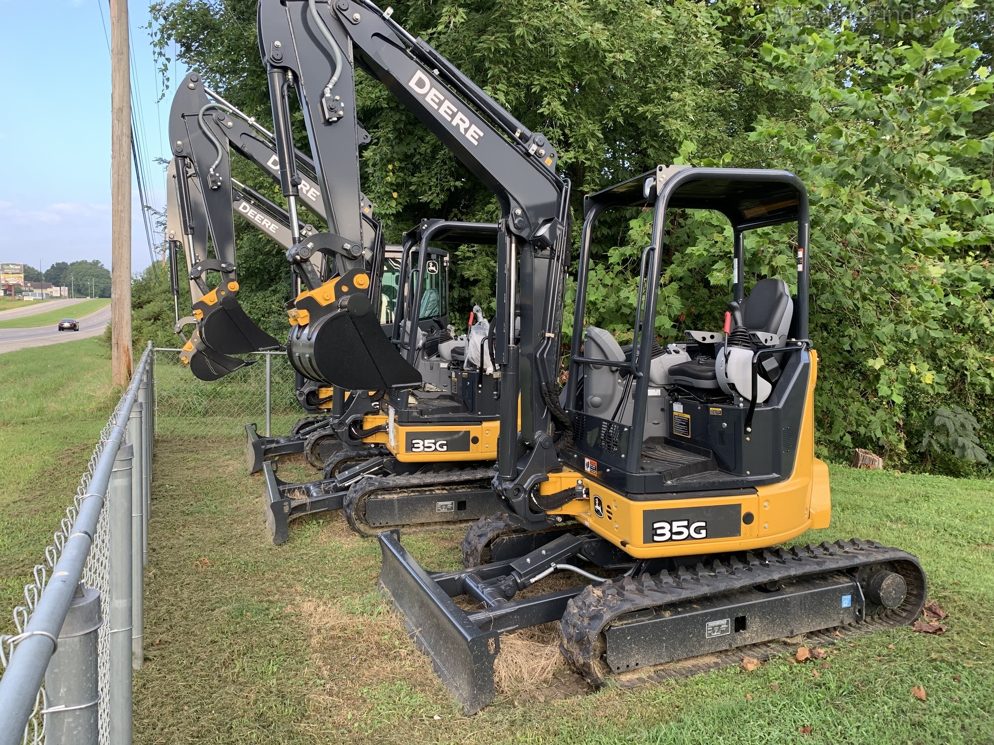 2020 John Deere 35G Image 1