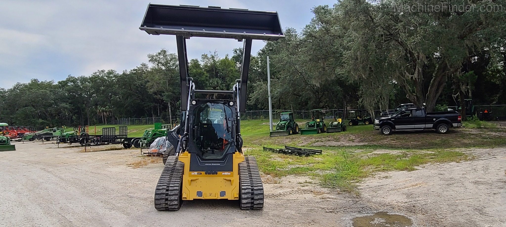 2020 John Deere 333G Image 4