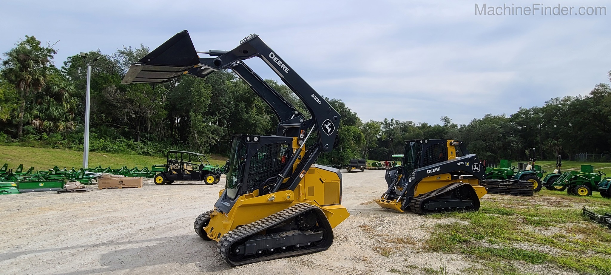 2020 John Deere 333G Image 5