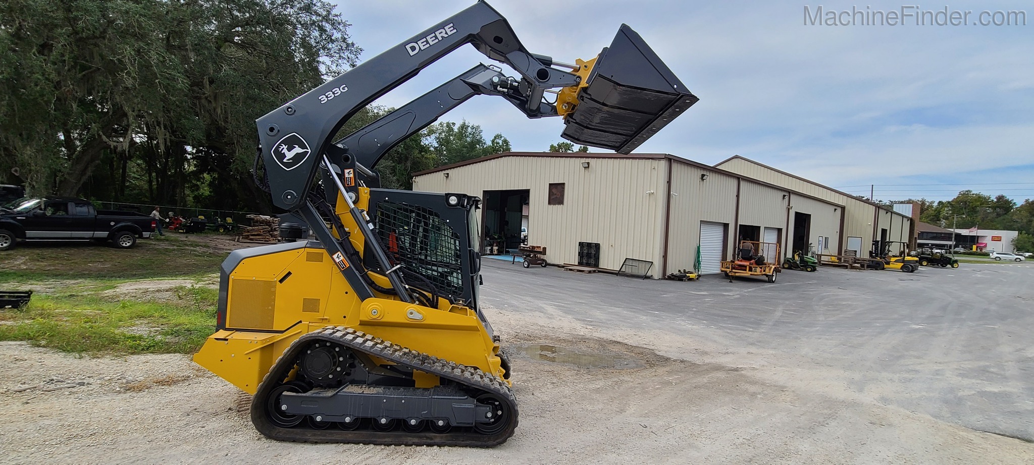 2020 John Deere 333G Image 3