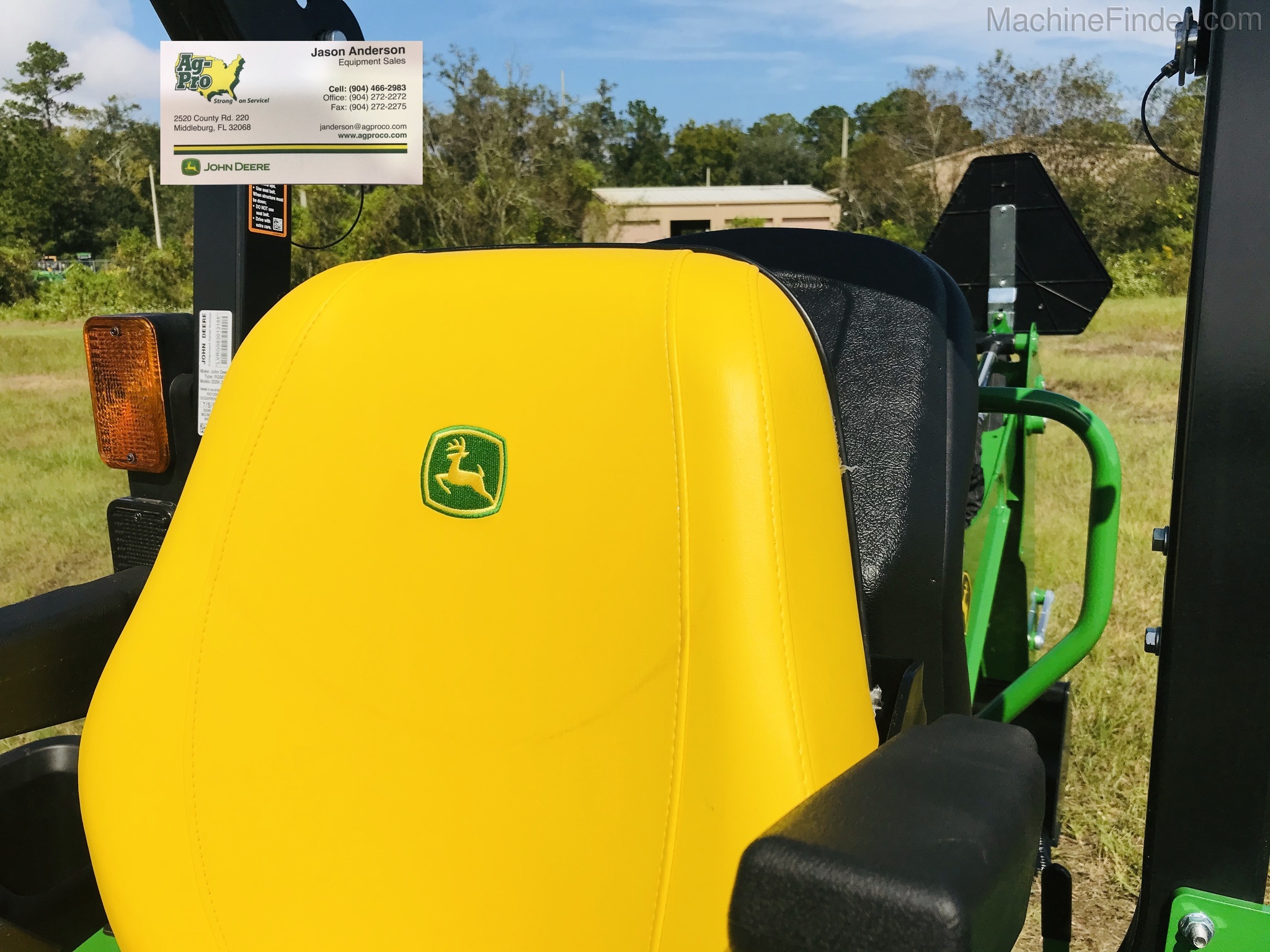 2020 John Deere 2025R/BACK HOE Image 10