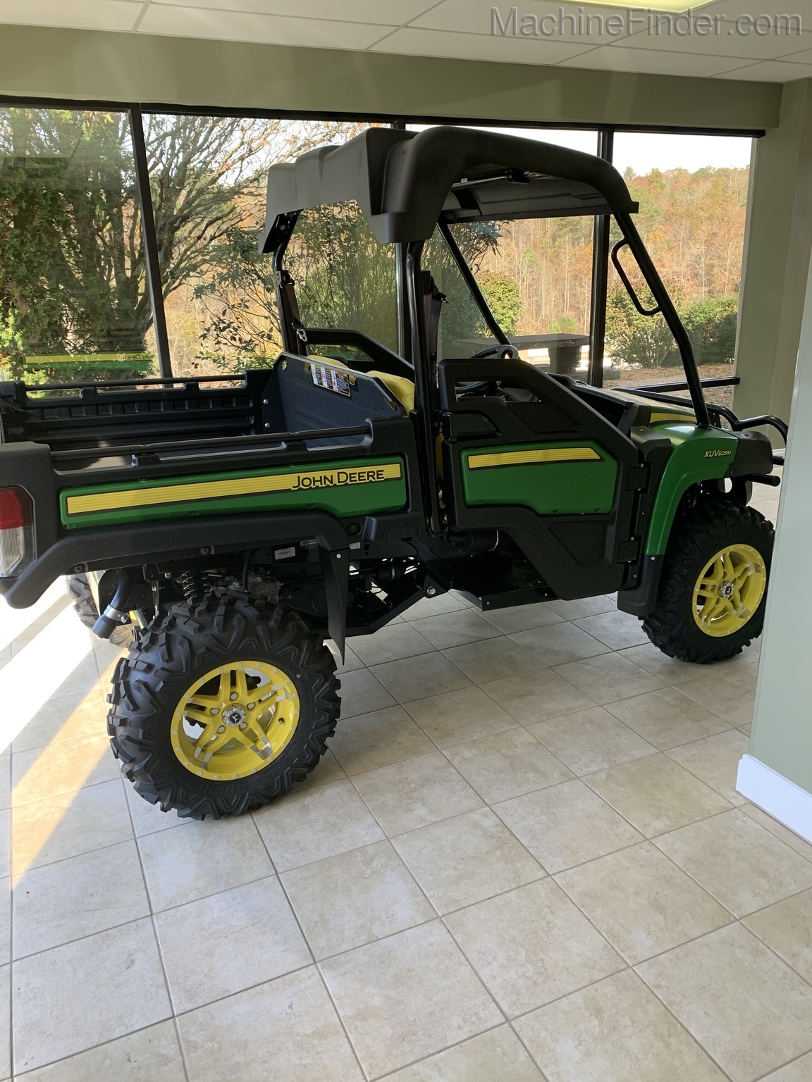 2019 John Deere XUV825M Image 4