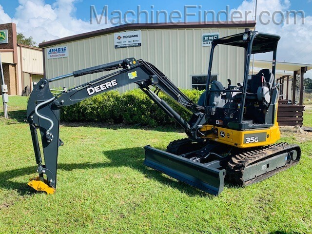 2020 John Deere 35G Image 1