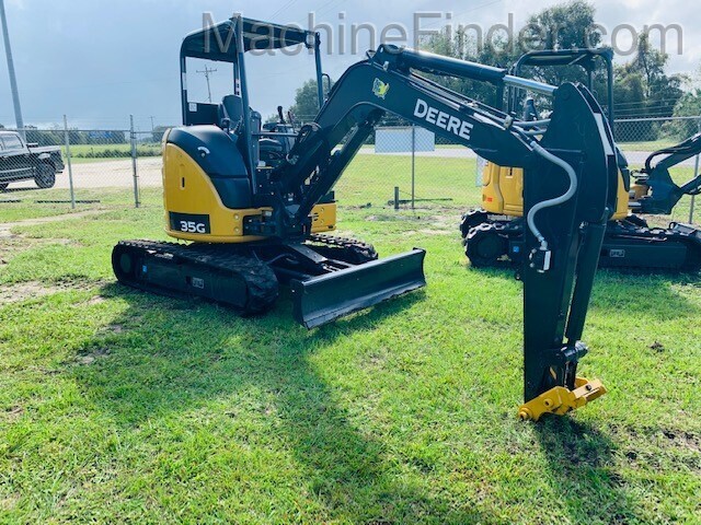 2020 John Deere 35G Image 4