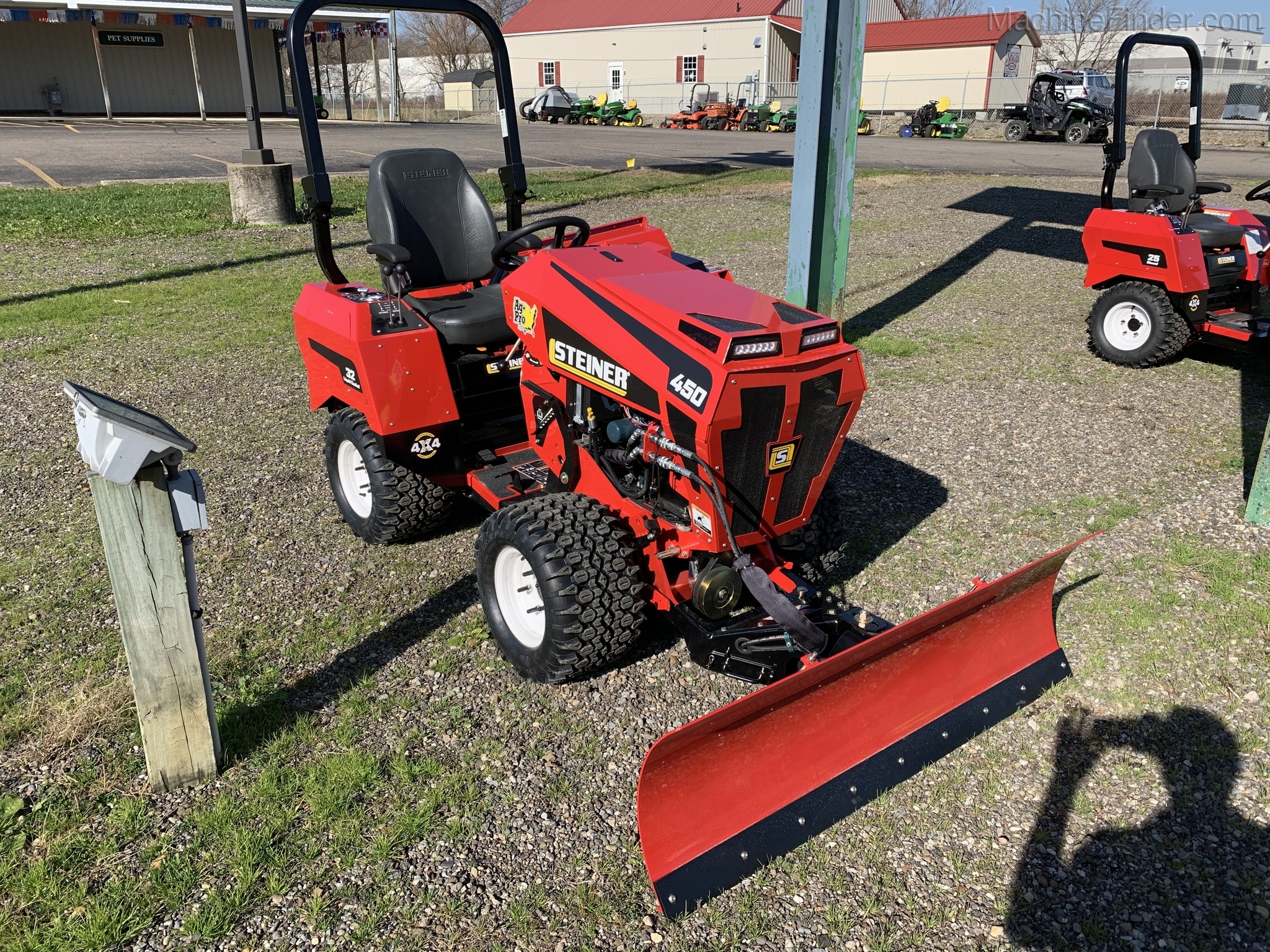 2020 Steiner 450 KUBOTA DIESEL Image 1