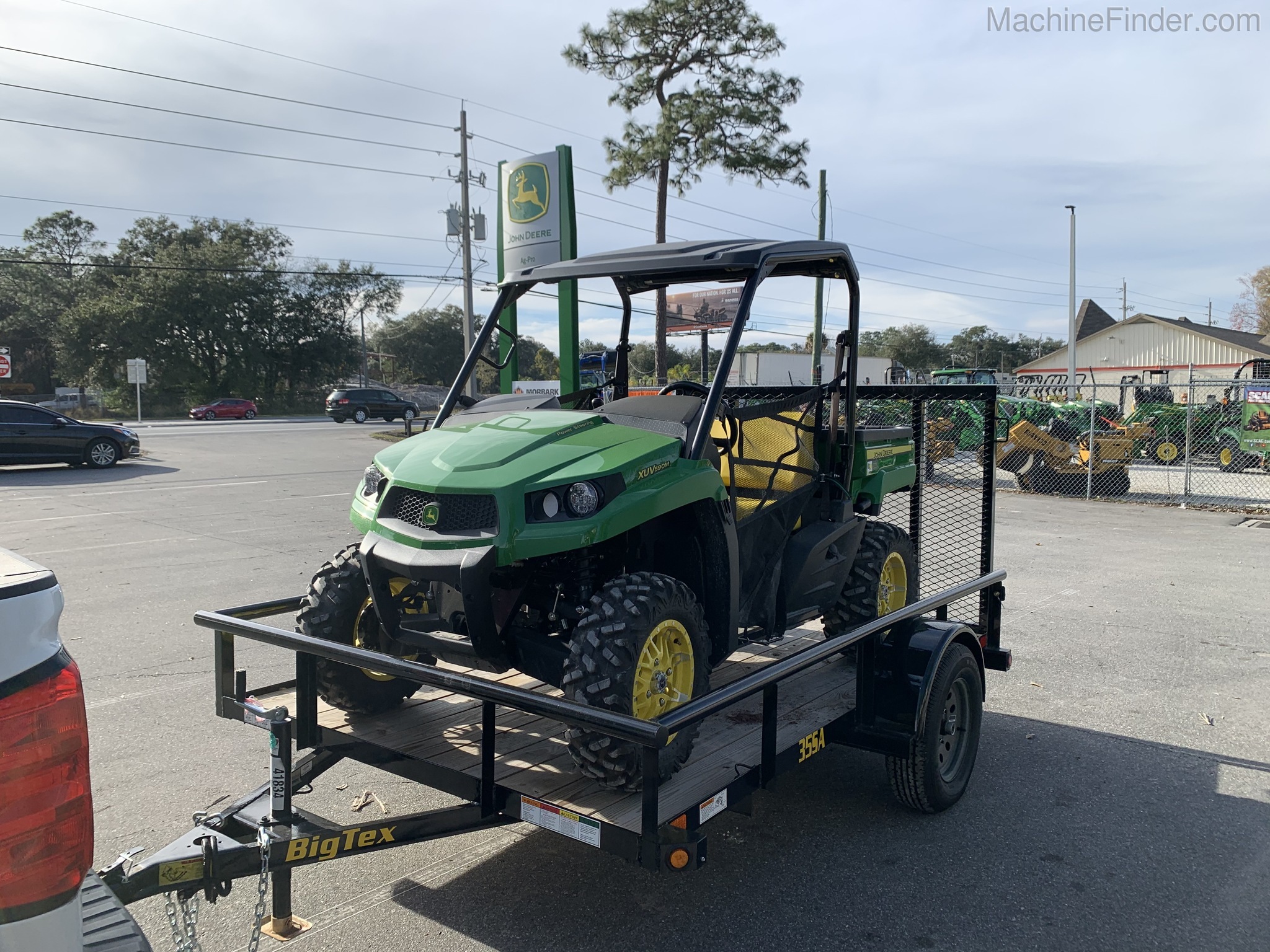 2021 John Deere 590M Image 1