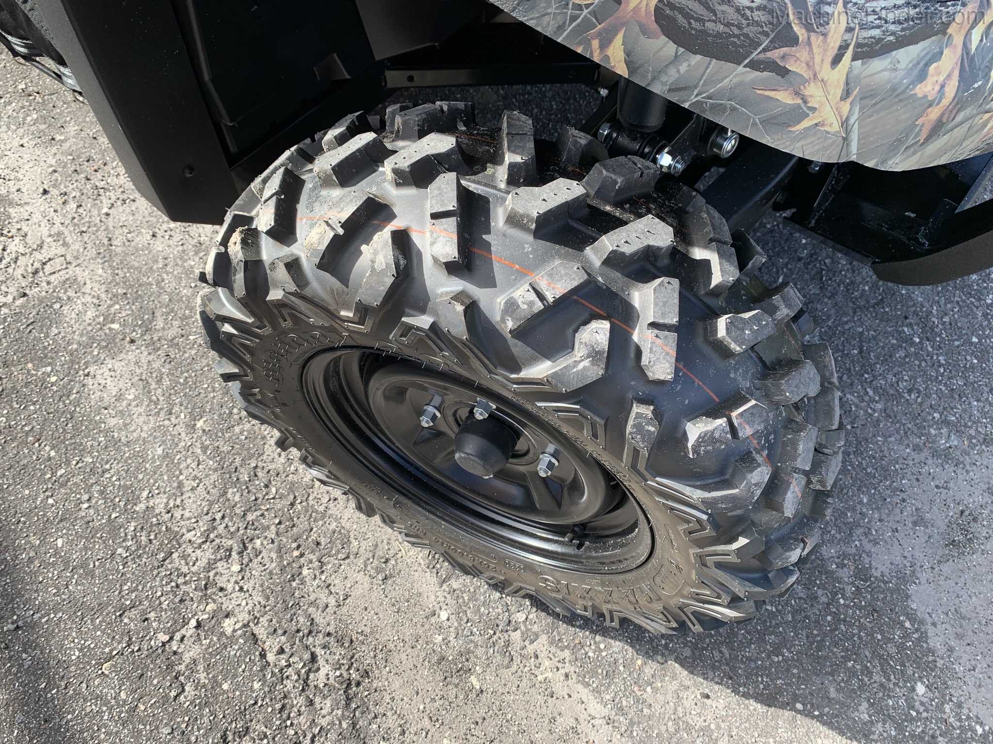 2021 John Deere 590M Image 6