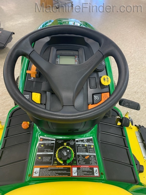 2020 John Deere X590 Image 5