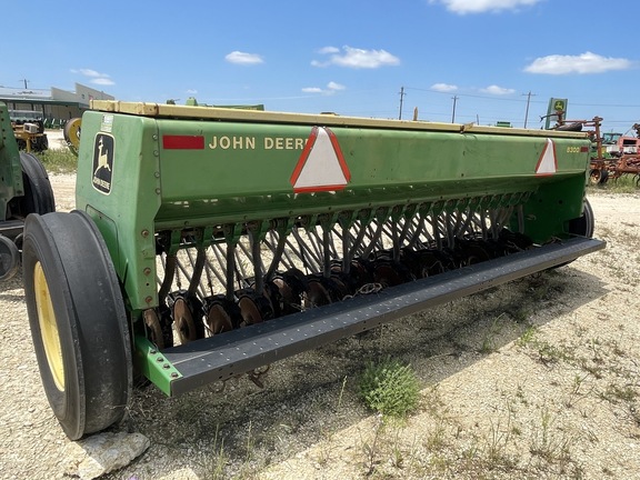 John Deere 8300 Image 7