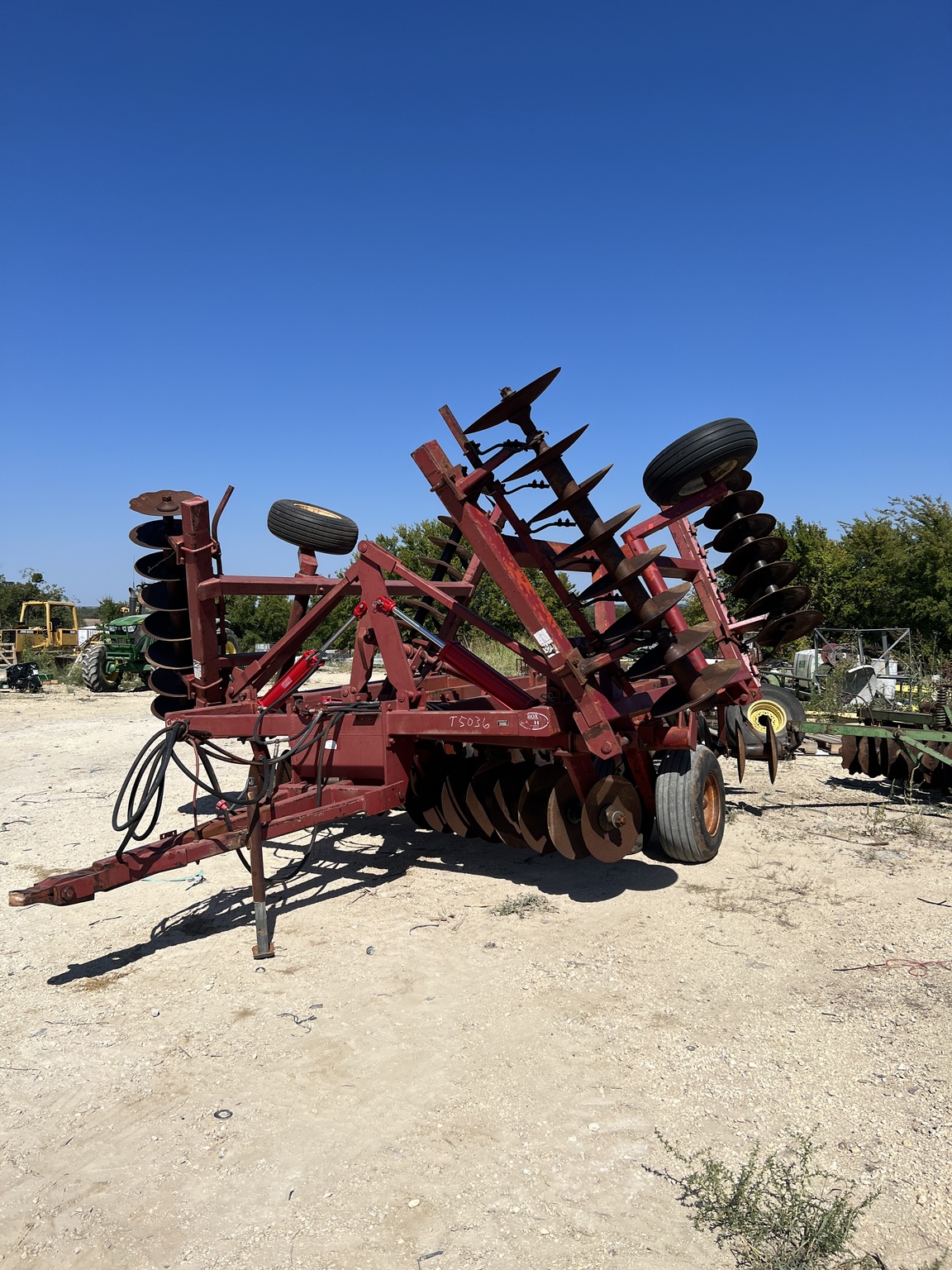Case IH DISC Image 1