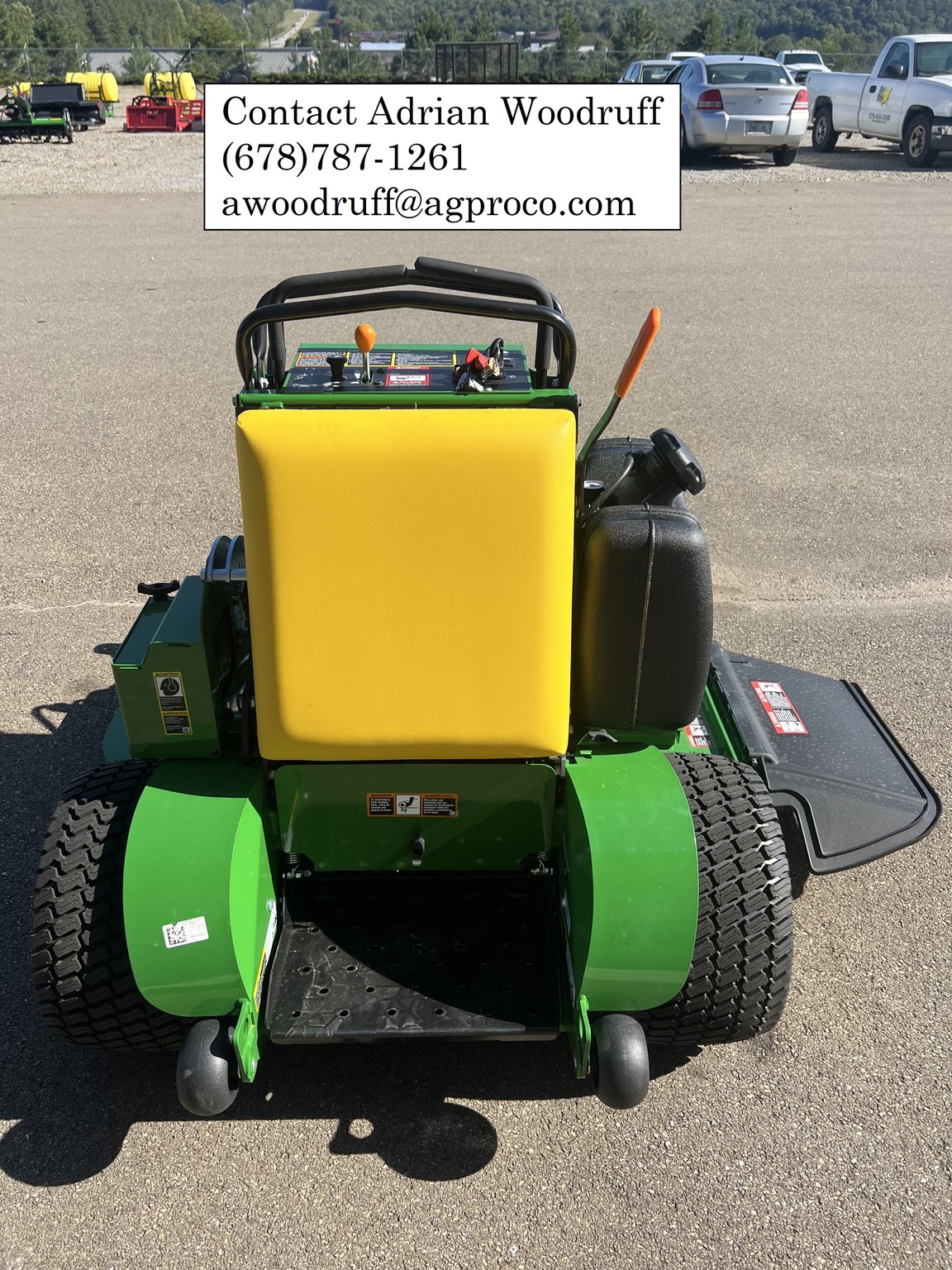 2023 John Deere 652M Image 4