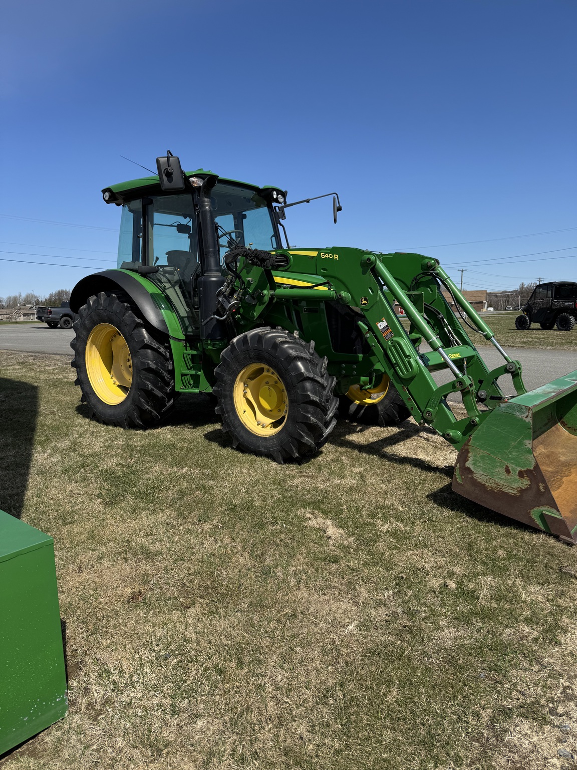 2017 John Deere 5100R Image 6
