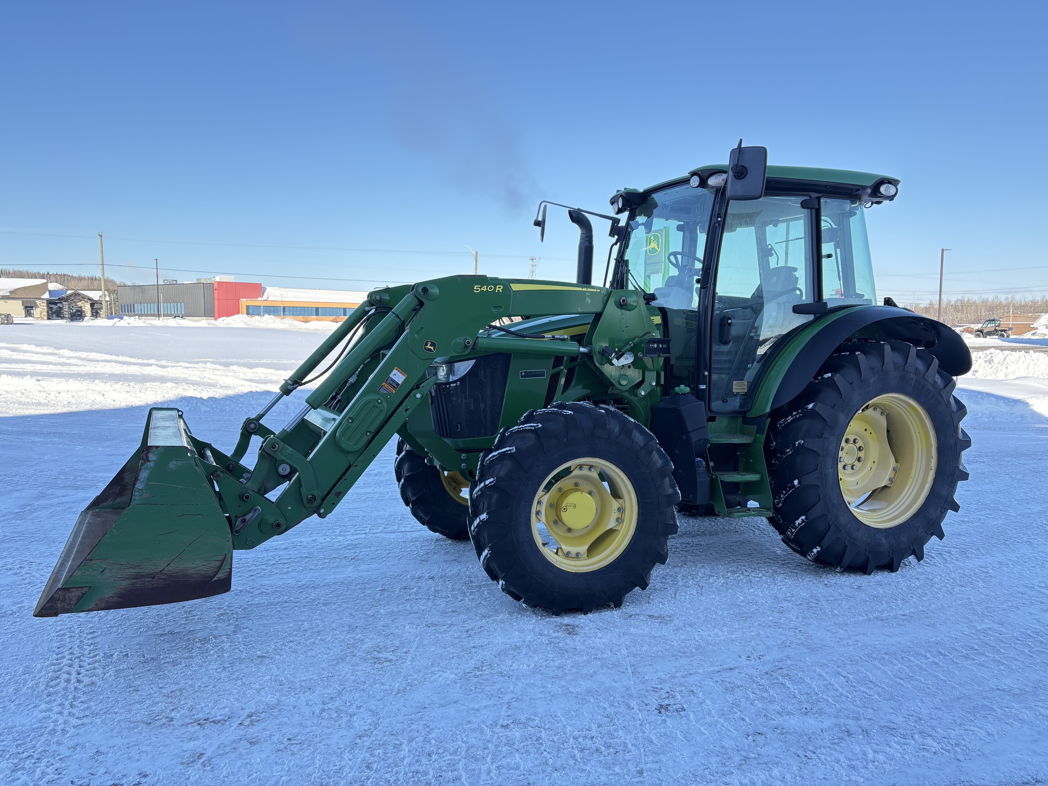 2017 John Deere 5100R Image 1