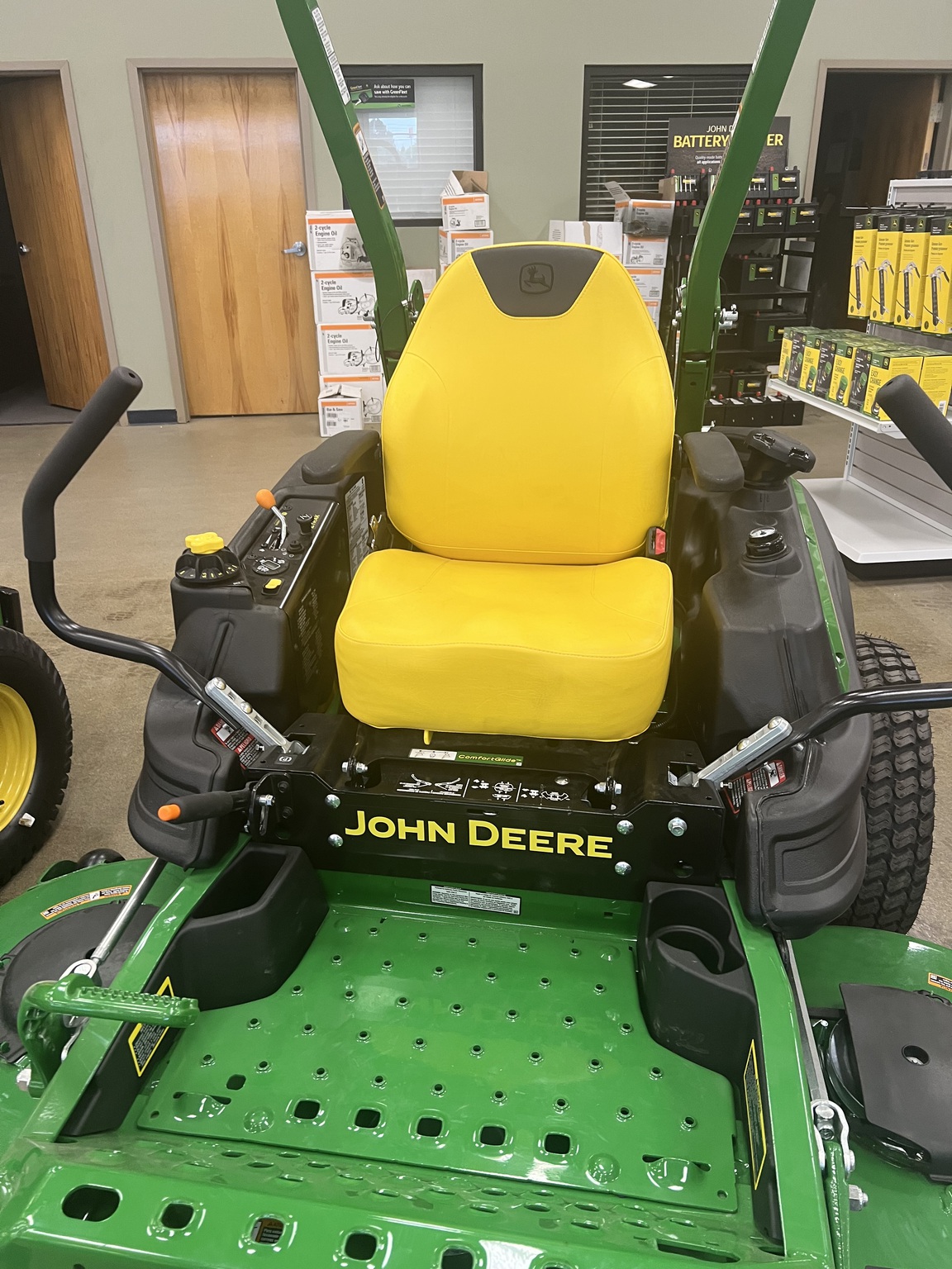 2023 John Deere Z950M Image 2