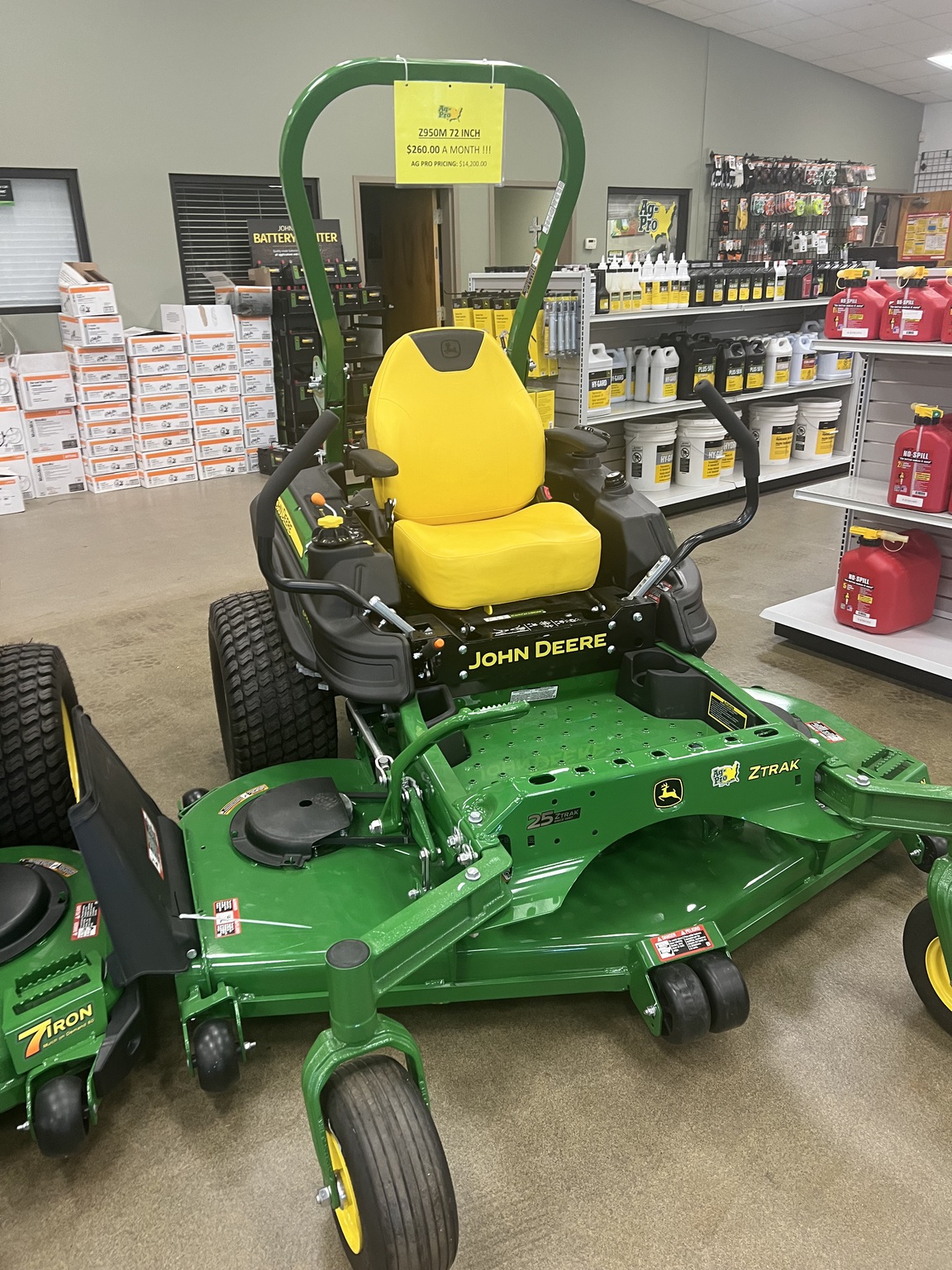 2023 John Deere Z950M Image 1