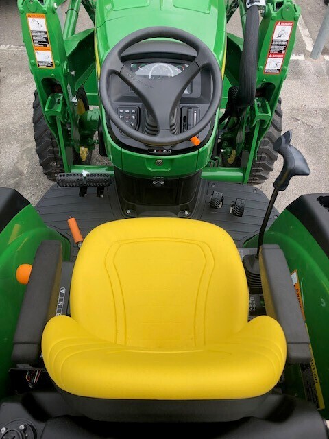 2023 John Deere 4052R Image 7