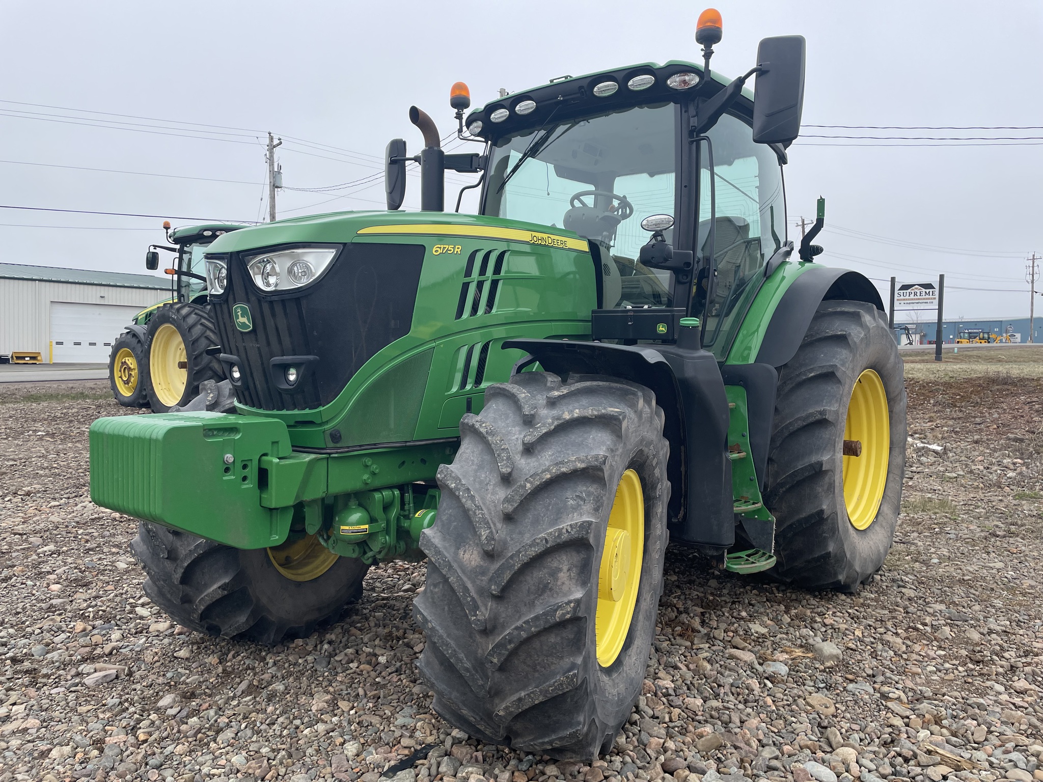 2021 John Deere 6175R Image 3