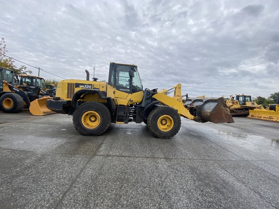 2014 Komatsu WA320