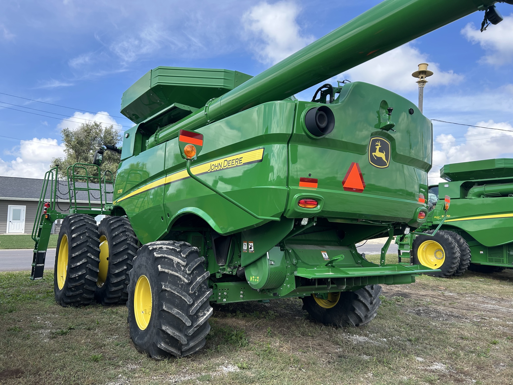  2023 John Deere S770 at Heritage Tractor in Seneca, KS