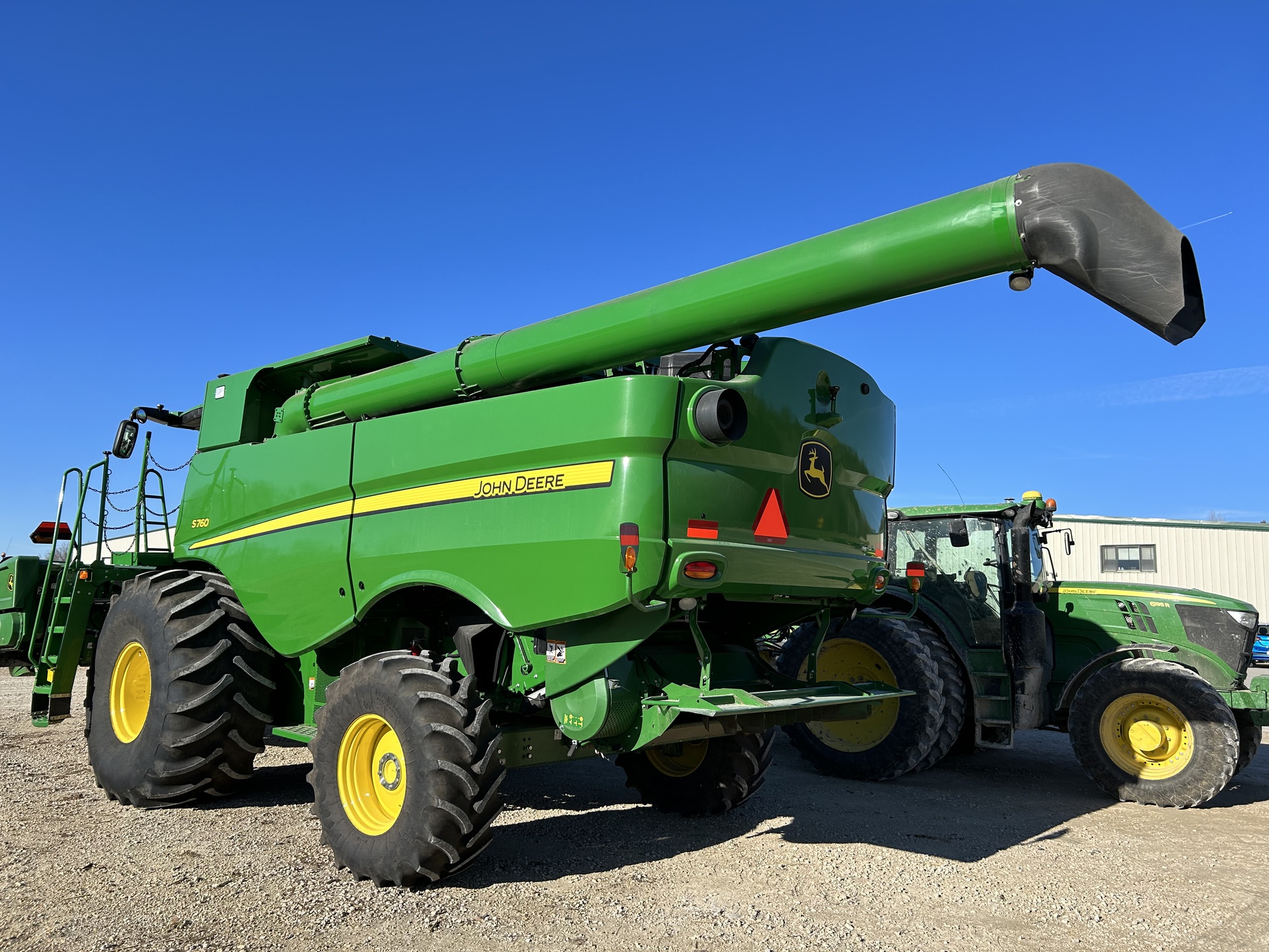 2021 John Deere S760 Combines Elkader, IA