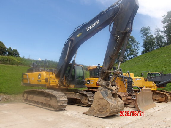 Photo of 2024 John Deere 350P