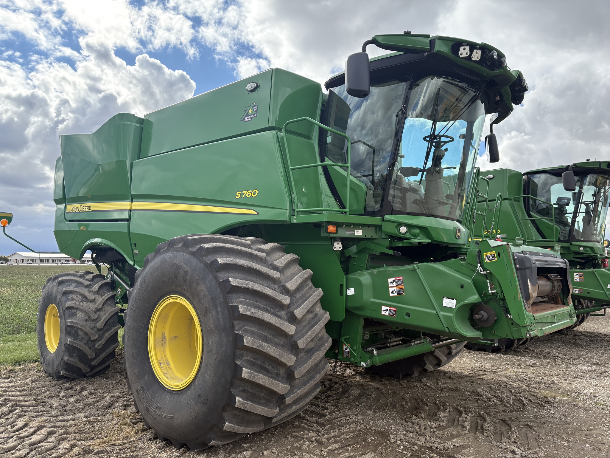 2022 John Deere S760 Image 3