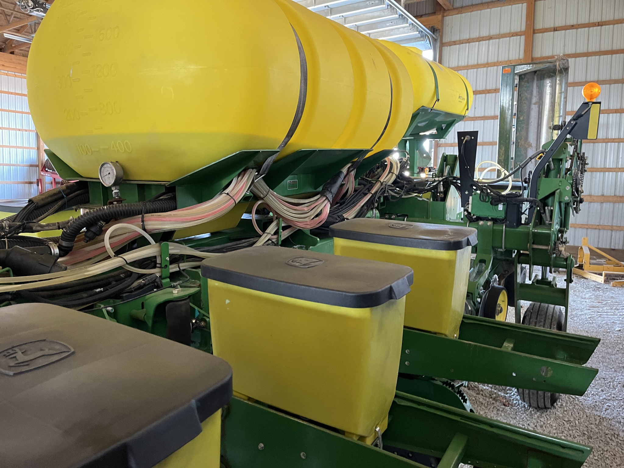 2010 John Deere 1770NT Image 8
