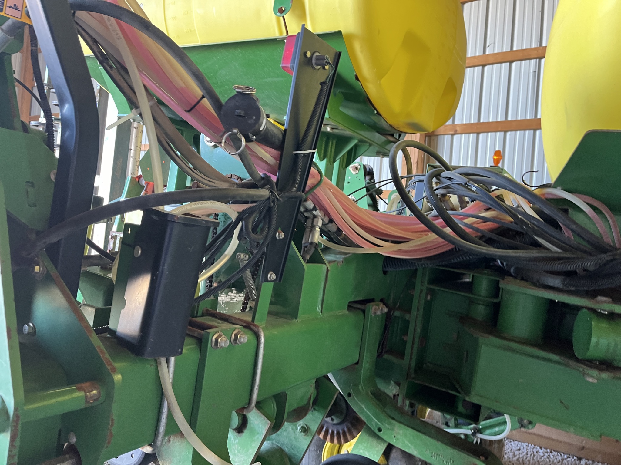 2010 John Deere 1770NT Image 25
