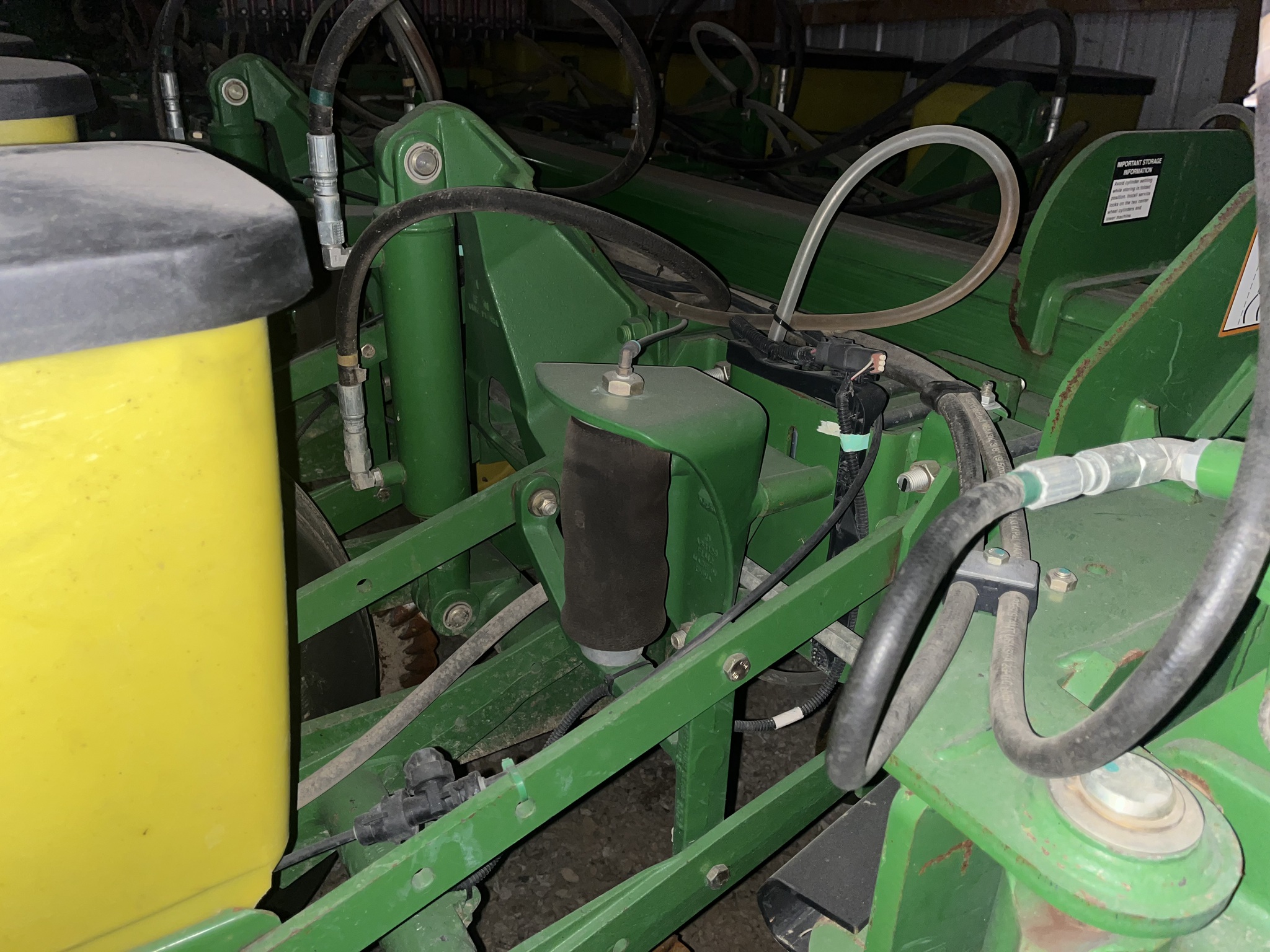 2010 John Deere 1770NT Image 31