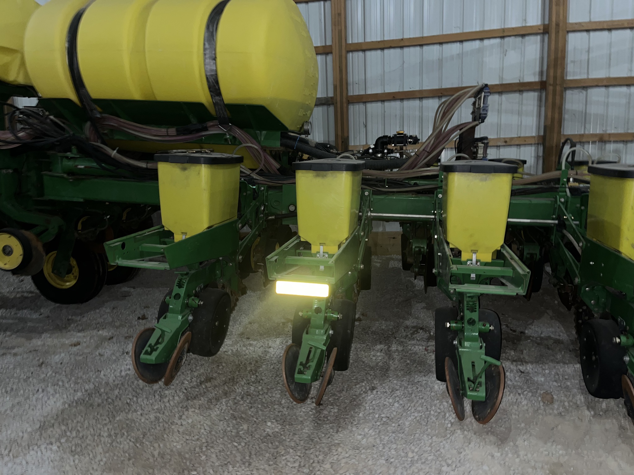 2010 John Deere 1770NT Image 33