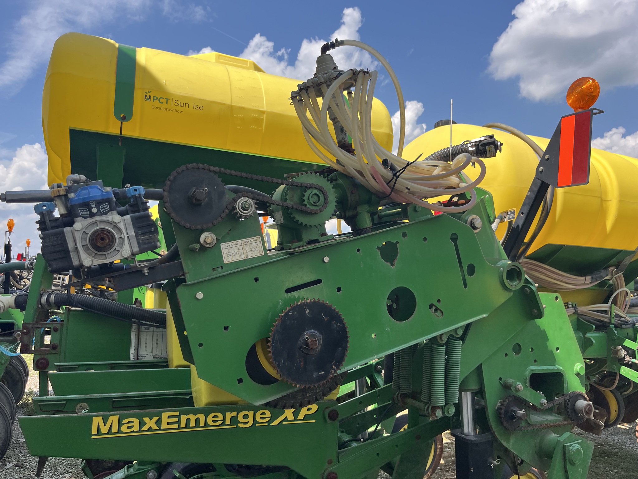 2010 John Deere 1770NT Image 4