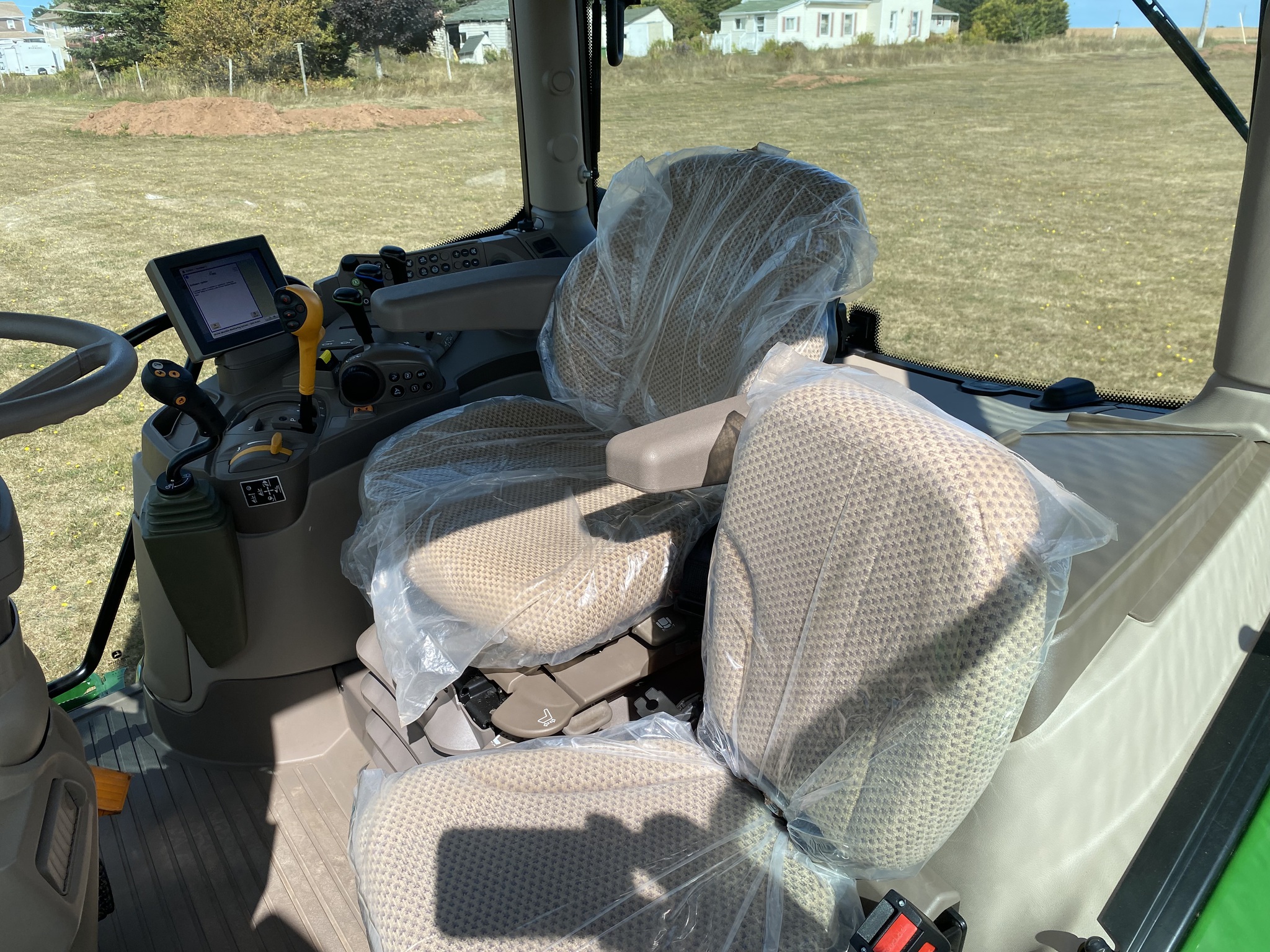 2023 John Deere 6R 130 Image 17