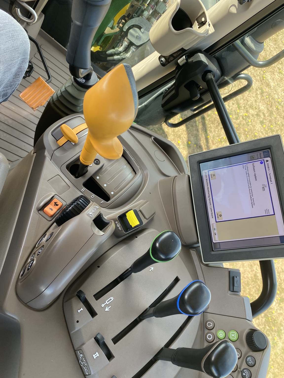 2023 John Deere 6R 130 Image 15