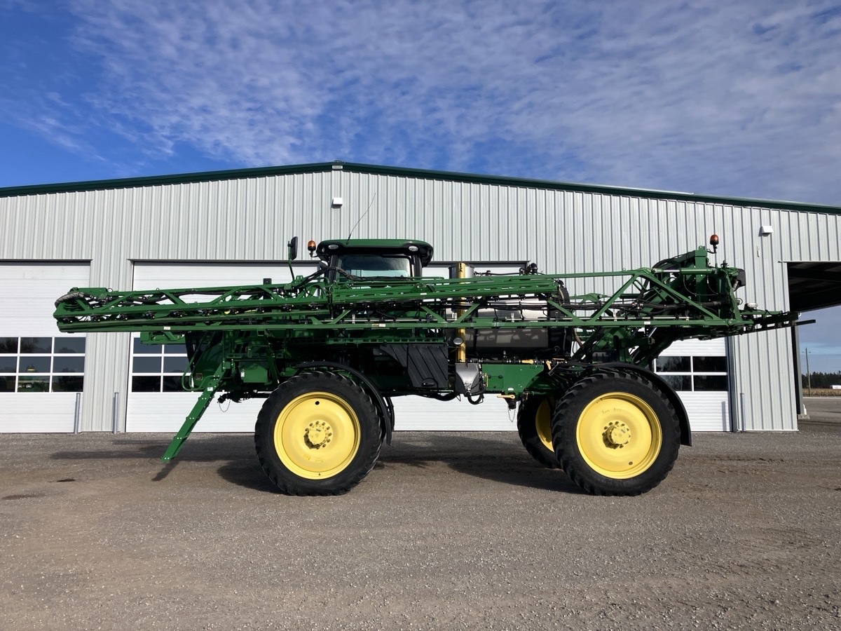 2019 John Deere R4038 Image 1