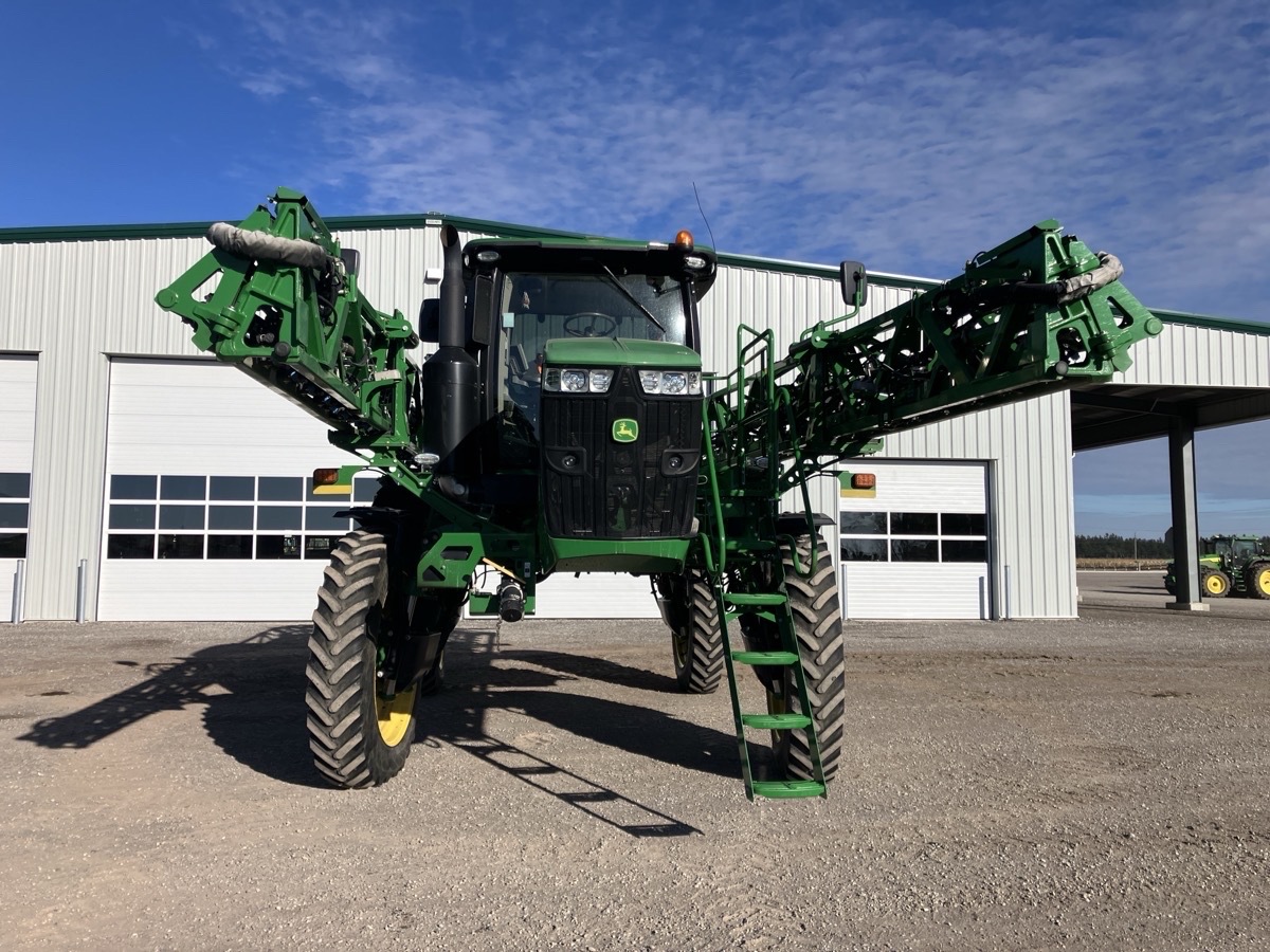2019 John Deere R4038 Image 3