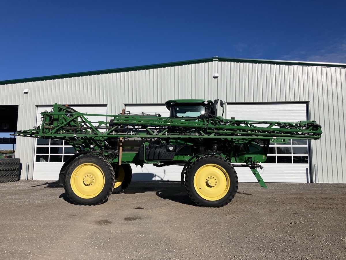 2019 John Deere R4038 Image 5