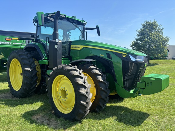 Used 2023 John Deere 8R 340 Row Crop Tractors at Koenig Equipment in Oxford, OH - Photo4