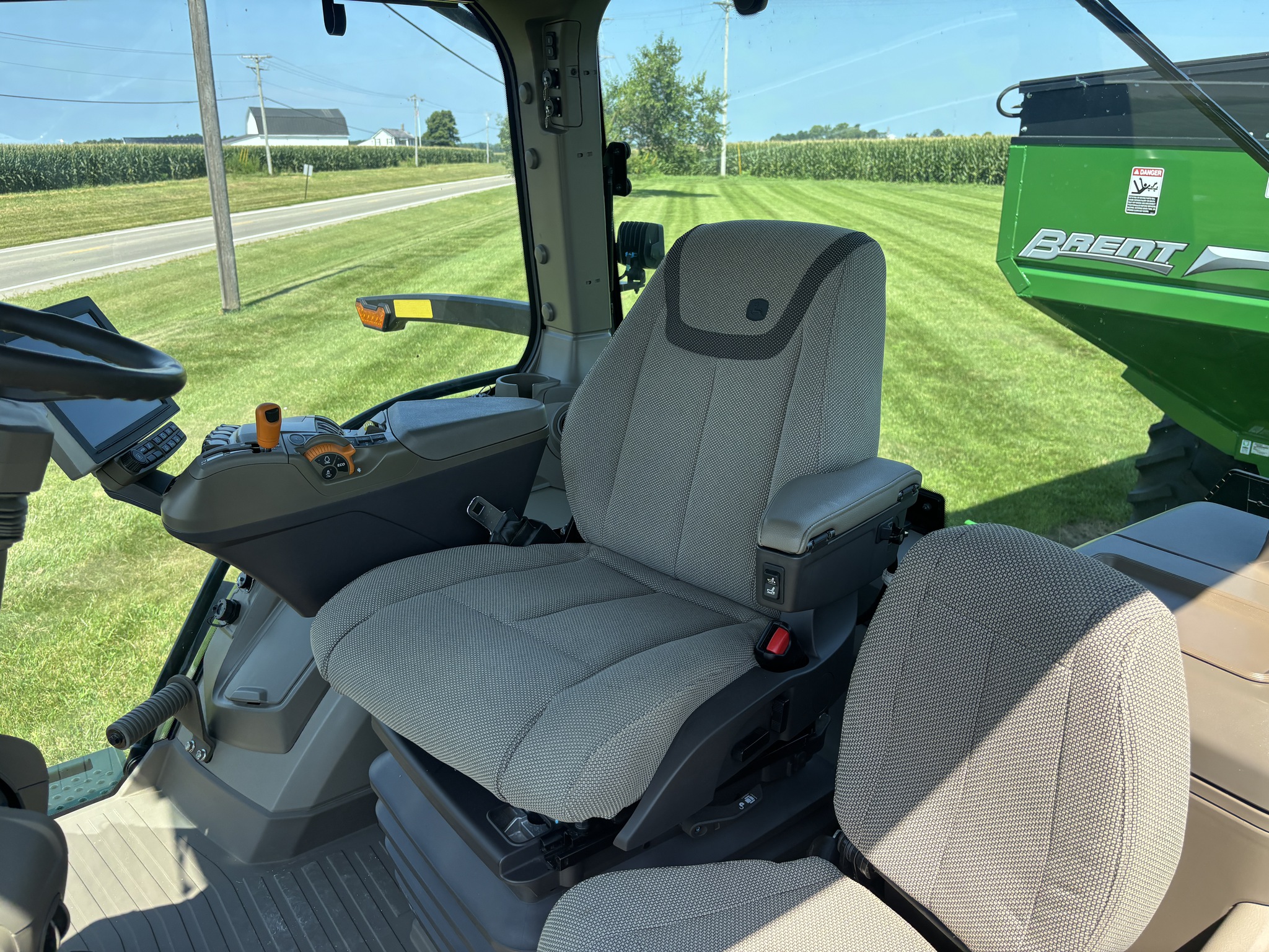 Used 2023 John Deere 8R 340 Row Crop Tractors at Koenig Equipment in Oxford, OH - PhotoXL29