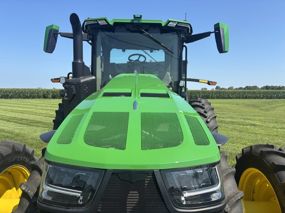 Used 2023 John Deere 8R 340 Row Crop Tractors at Koenig Equipment in Oxford, OH - Photo9