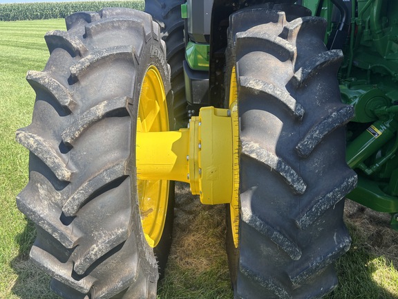 Used 2023 John Deere 8R 340 Row Crop Tractors at Koenig Equipment in Oxford, OH - Photo28