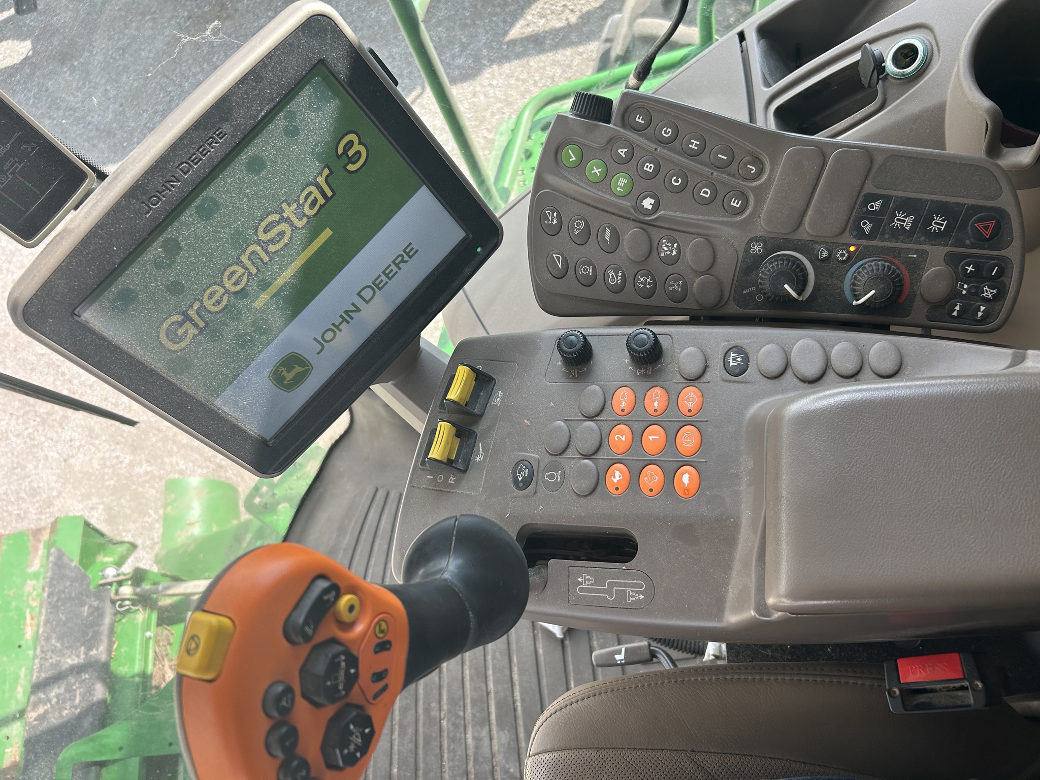  2015 John Deere S680 at Heritage Tractor in Baldwin City, KS