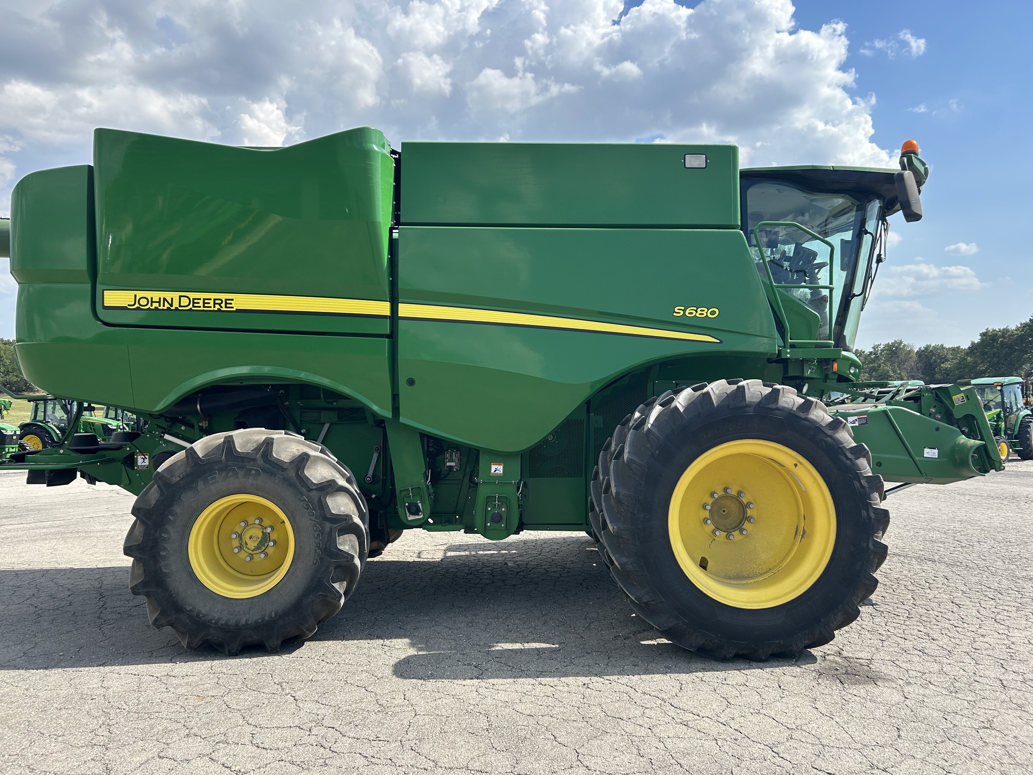  2015 John Deere S680 at Heritage Tractor in Baldwin City, KS