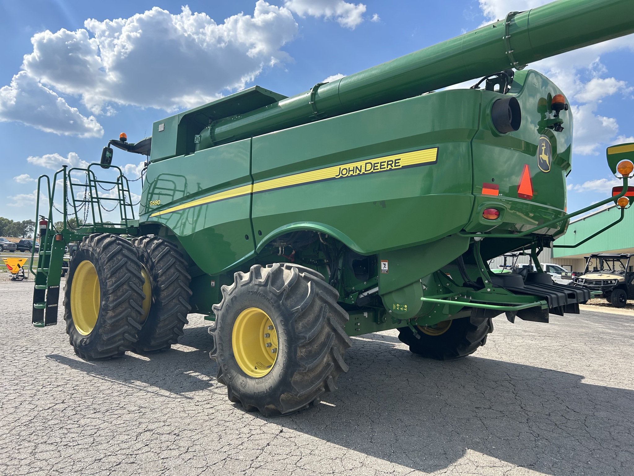 2015 John Deere S680 at Heritage Tractor in Baldwin City, KS