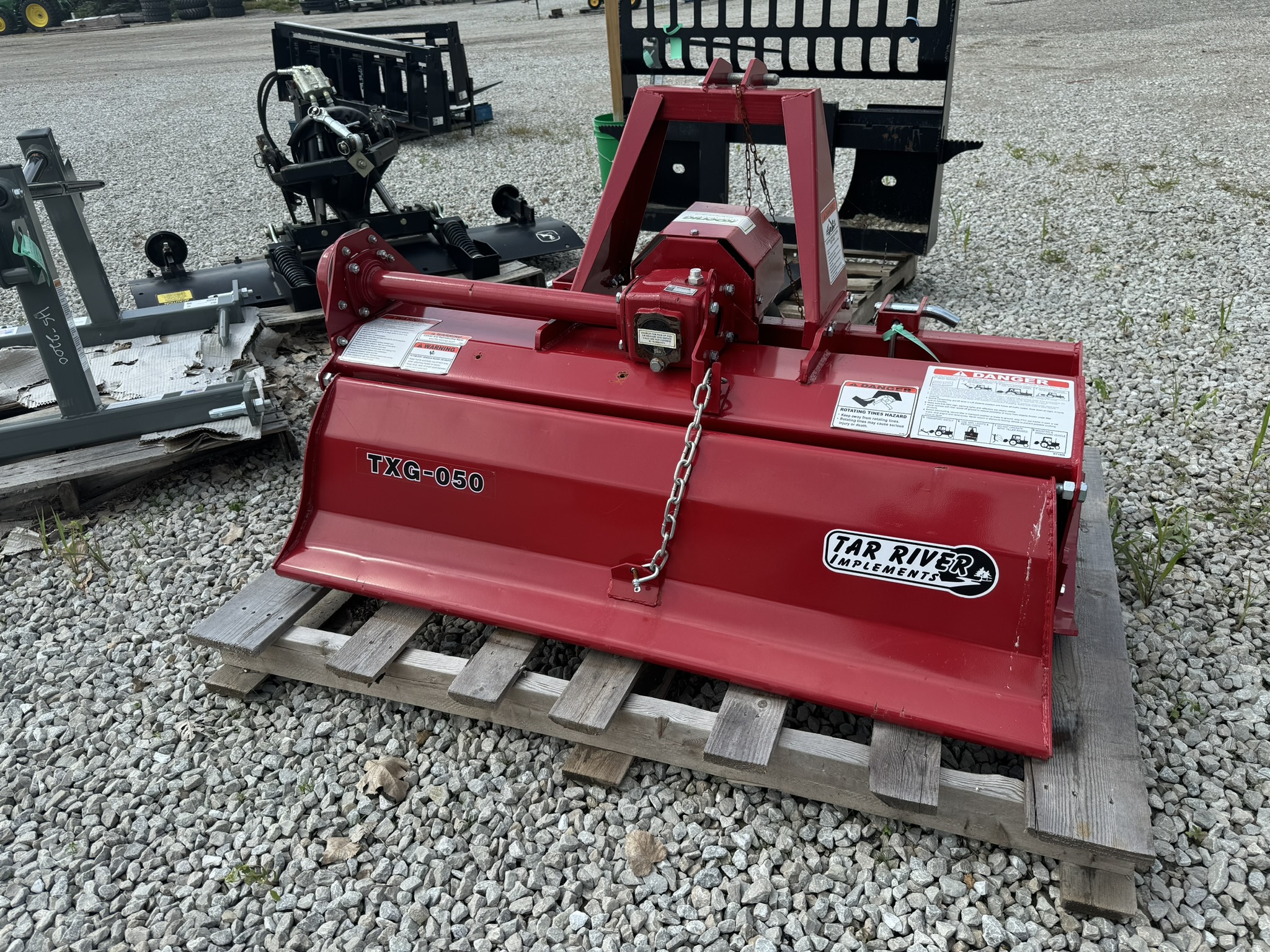 Used 2023 Tar River Implements TXG-050 Compact Utility Tractor Attachments at Koenig Equipment in Greenville, OH - PhotoXL0