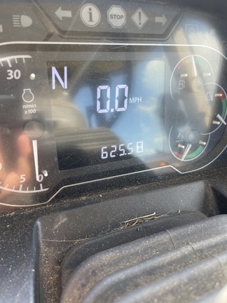 2021 John Deere 6105E Photo 6