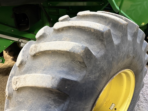 2013 John Deere S670 - Photo12