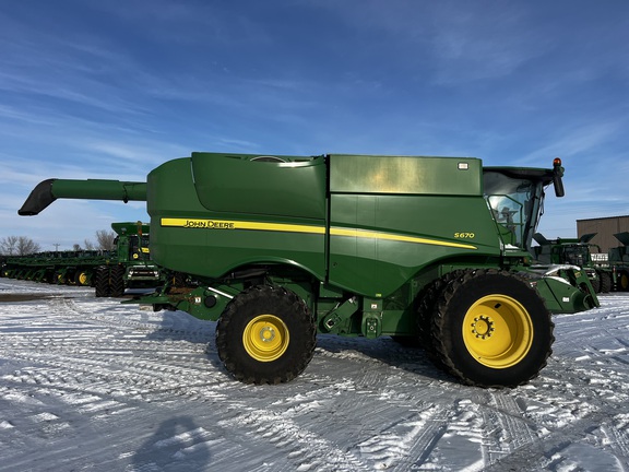 2013 John Deere S670 - Photo2