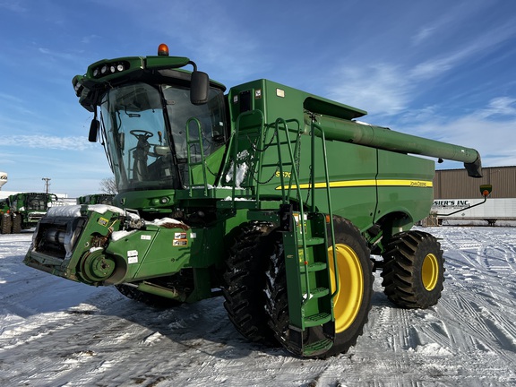 2013 John Deere S670 - Photo7